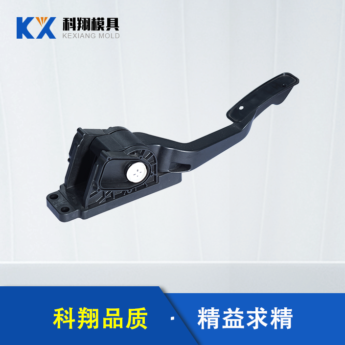 塑膠模具是什么？塑膠模具對(duì)比塑料模具有什么區(qū)別？